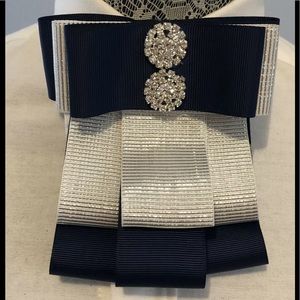 Women’s Ribbon Tie with Flower Brooch